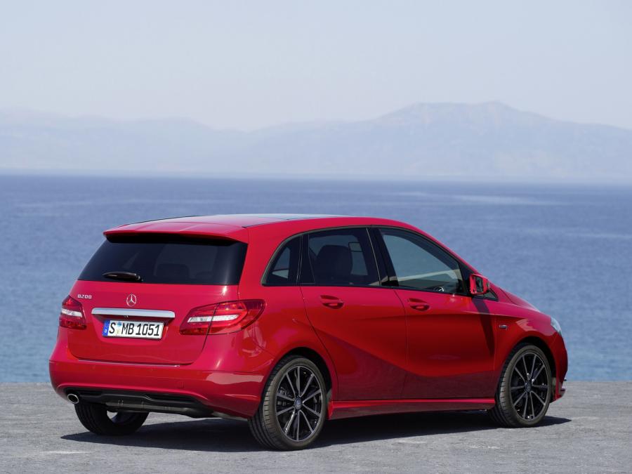  Mercedes-Benz B200 BlueEFFICIENCY 2011 года  (фото 10 из 13)